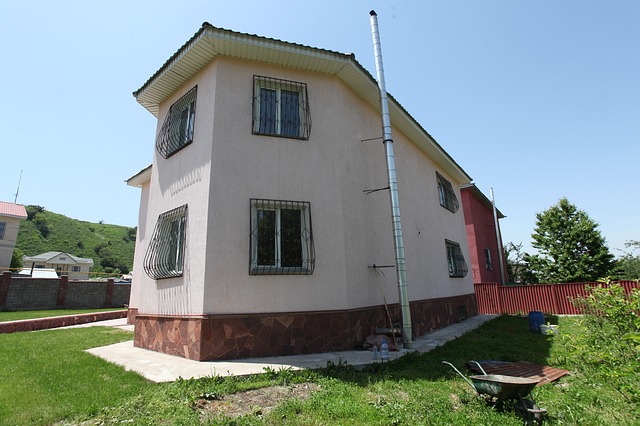 dům, komín