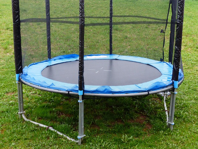 trampolína pro děti